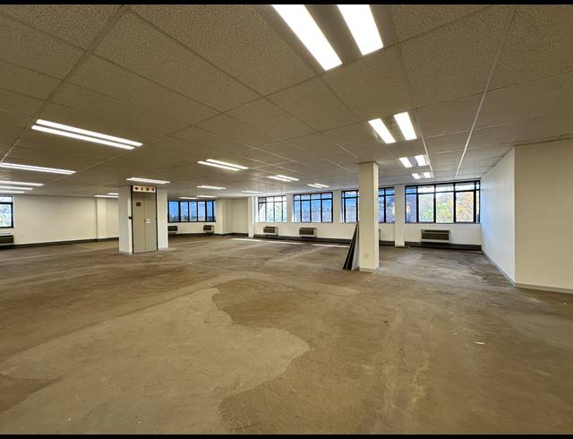 815M² OFFICE TO LET IN SANDTON CENTRAL